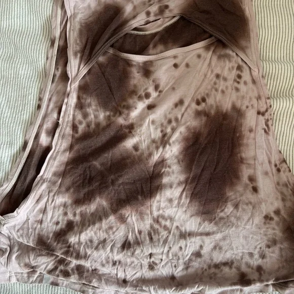 Lululemon Tank Top - Picture 4 of 4